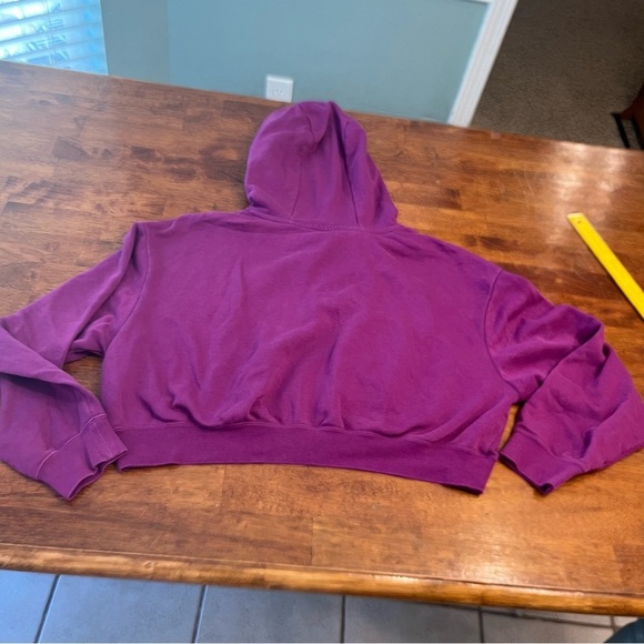 Nike purple magenta cropped sweatshirt women’s medium - Picture 6 of 8